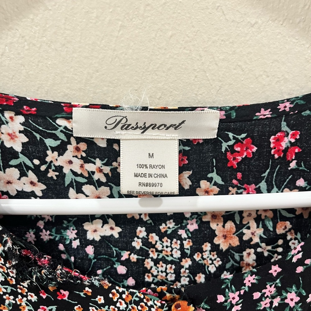 Passport Black Floral Button Front Mini Dress Rayon Size Medium - Picture 3 of 6
